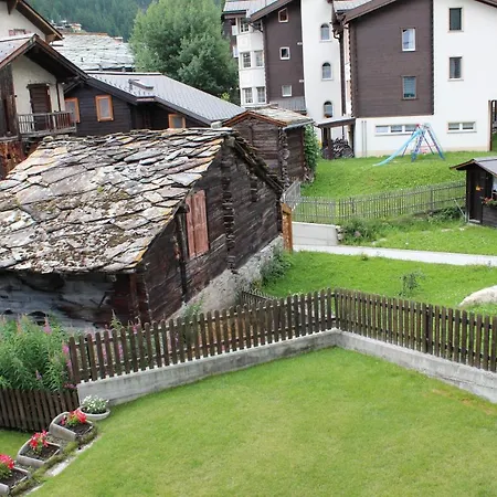 Chalet Aroleid Zermatt By Inspiringplaces Zermatt Room photo